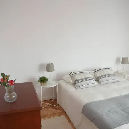 Nuevo Y Amplio Piso Con Wifi Y Vistas A La Bahia *